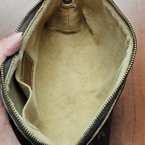 Authentic Louis Vuitton Monogram Cosmetic Pouch PM Non-Sticky Restored Interior - Picture 7 of 10